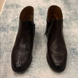 Women’s dark brown Frye Leather Ankle Boots